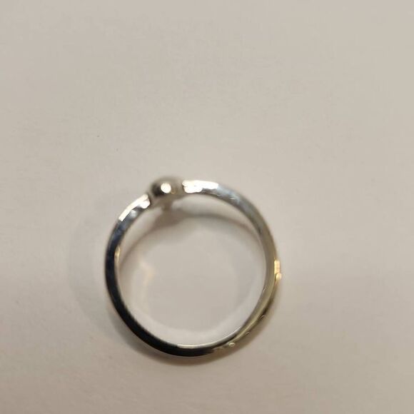 NWOT Adult Funny Silvertone Costume Ring Size 7 - Picture 4 of 5
